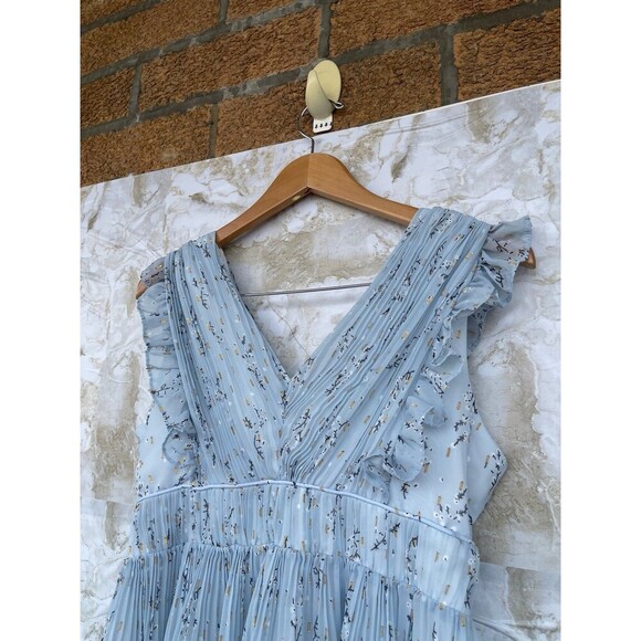 AVANTLOOK V-Neck Floral Printed Button
Front Dress size small - Picture 11 of 12